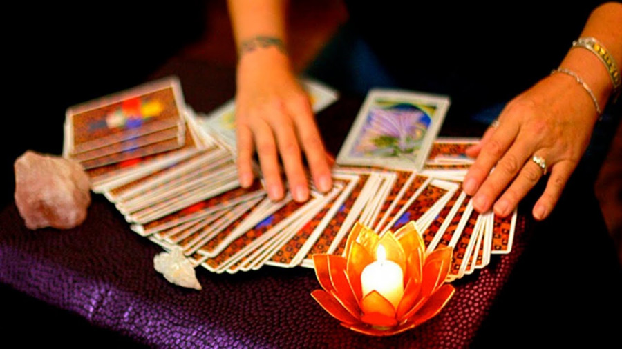 Tarotistas buenas y baratas con consulta de tarot buenas