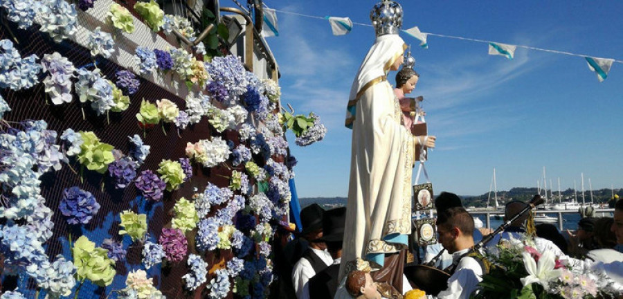 La procesión del Carmen de Sada centró el amplio programa de fiestas de la comarca