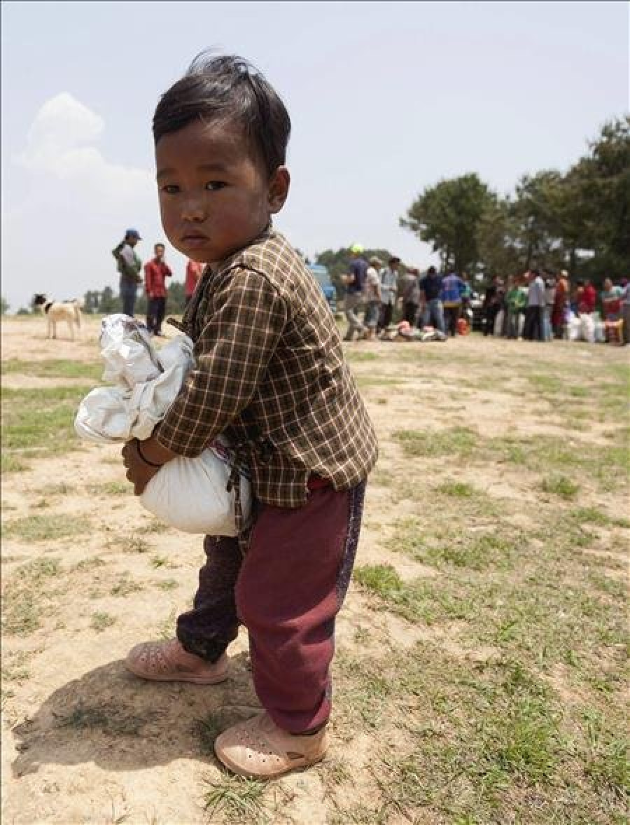 Langtang queda desierta tras completarse la evacuación, con 300 desaparecidos