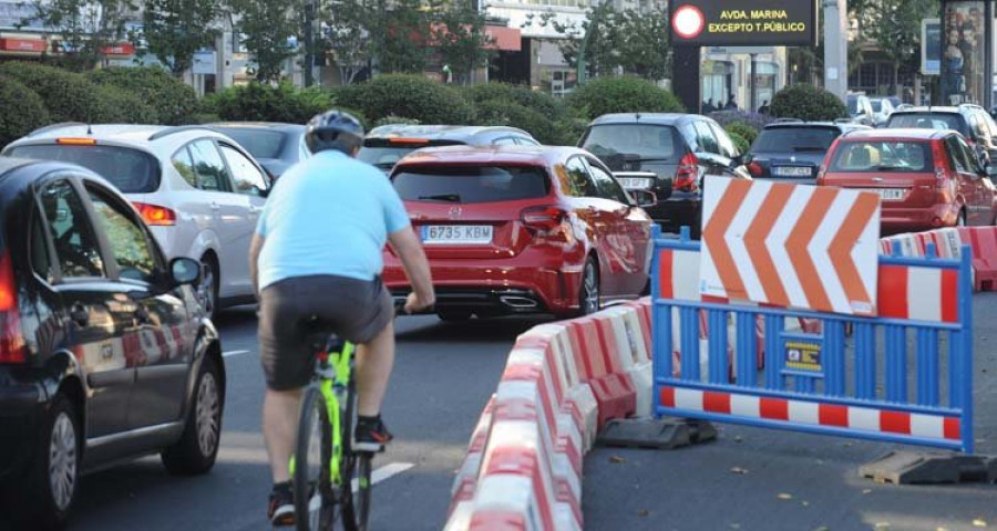 Las obras de pavimentación de Linares Rivas generan atascos