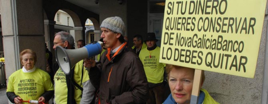 Nueva protesta contra las preferentes en San Agustín