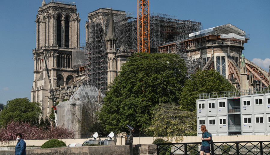 El rector de la catedral de Notre Dame: “Todavía no sabemos cuánto costará reconstruirla”