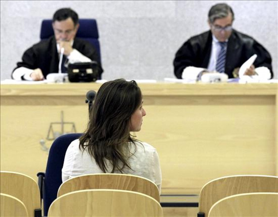 Veintitrés años para la etarra "Laia" por el libro-bomba contra el periodista Gorka Landaburu