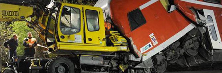 Tres muertos en Alemania al chocar un tren con una excavadora situada en la vía