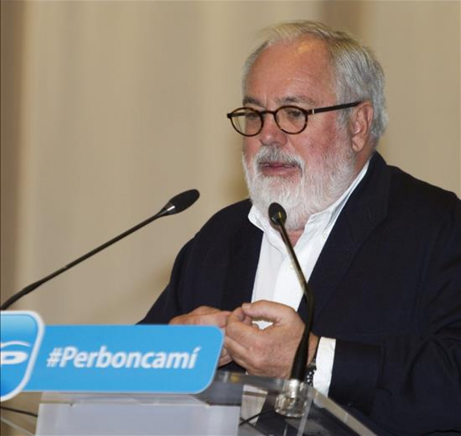 Cañete asegura que el estudio ambiental de sondeos de crudo en el Mediterráneo es riguroso