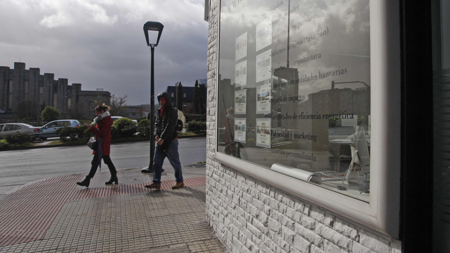 La oferta de viviendas en alquiler en A Coruña cae en marzo hasta las 680