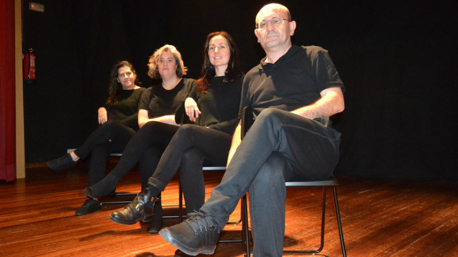 Una muestra retrospectiva completa el X Encontro de Teatro de Betanzos