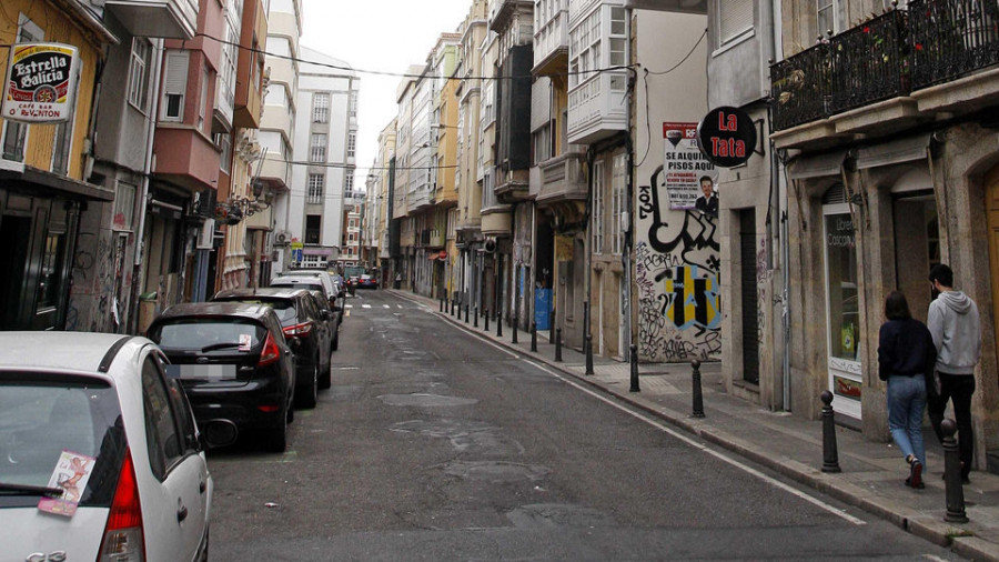 La Policía Local sorprende por primera vez a dos sujetos ebrios circulando en patinete eléctrico