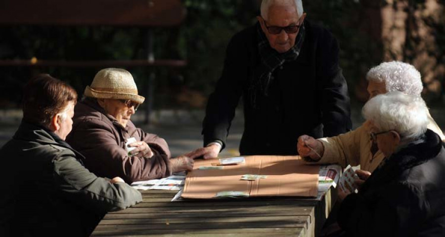 Uno de cada tres mayores coruñeses necesitan algún tipo de ayuda