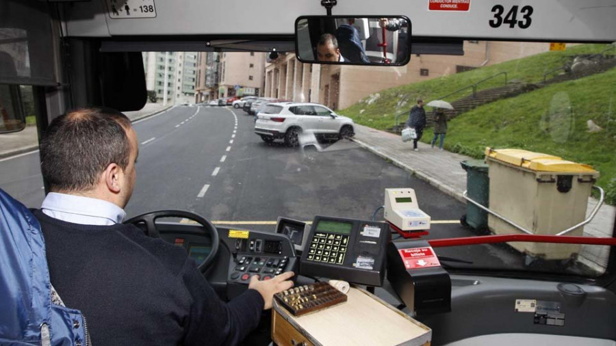 Las malas prácticas al volante vistas desde el asiento de un chófer de bus novel