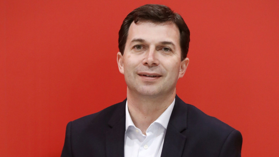 Caballero da 33 diputados a Feijóo y dice que solo el PSOE liderará el cambio