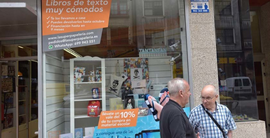 Reportaje | Unas peculiares listas de la compra toman las librerías y papelerías