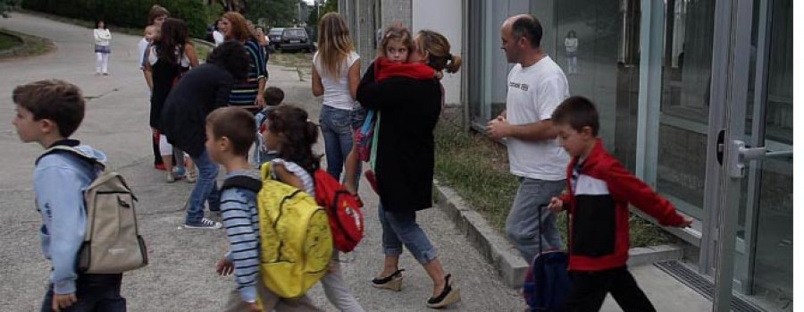Anova propone convertir en centro de día el albergue de la Marina Española