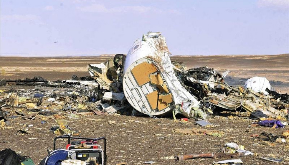 Rusia dice que cajas negras del avión sólo han sufrido 