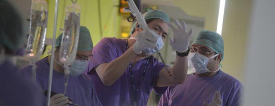 Médicos de todo el mundo aprenden en A Coruña una nueva técnica quirúrgica