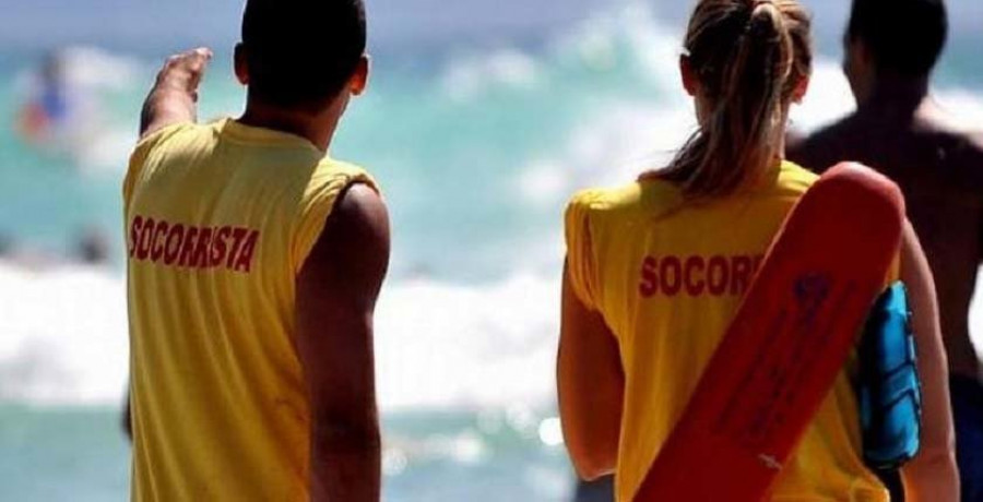 Cerca de 50 personas velarán por la seguridad en las playas de Arteixo