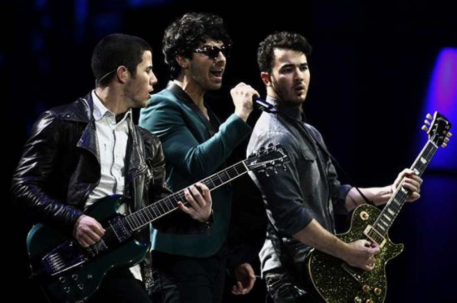 Jonas Brothers anuncian su separación "unánime"