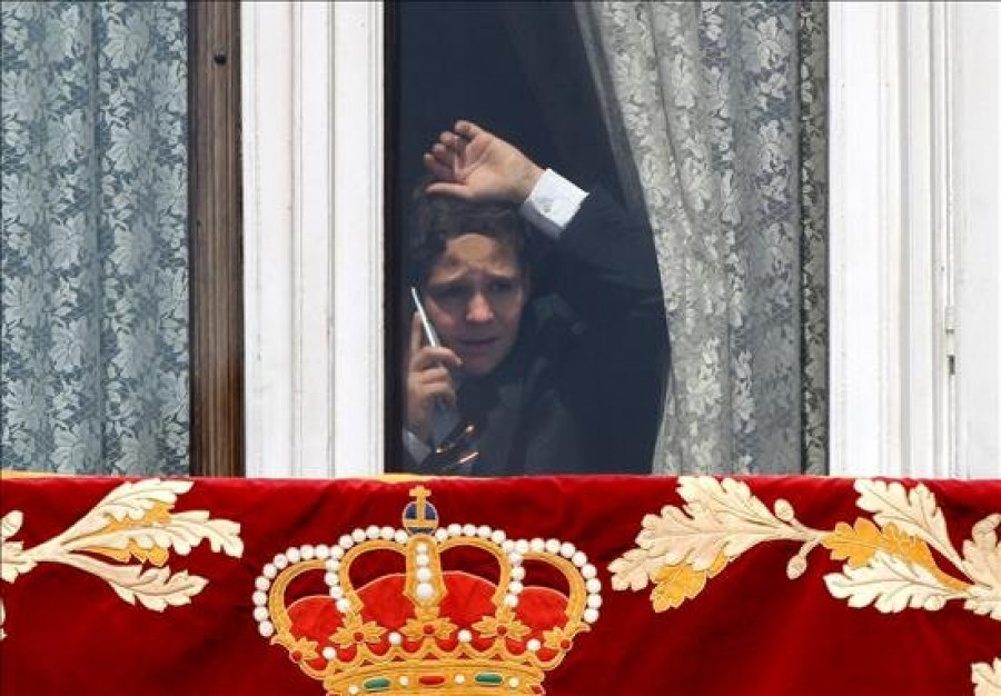 Una foto de Froilán hablando en el Palacio Real arrasa en las redes sociales