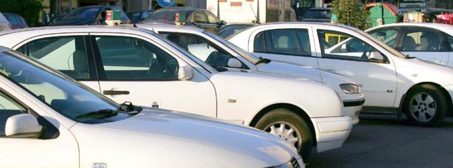 Culleredo acuerda con el sector del taxi no aumentar las tarifas a los usuarios el próximo año