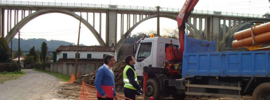 La instalación de alcantarillado en  O Pedrido costará casi 500.000 euros