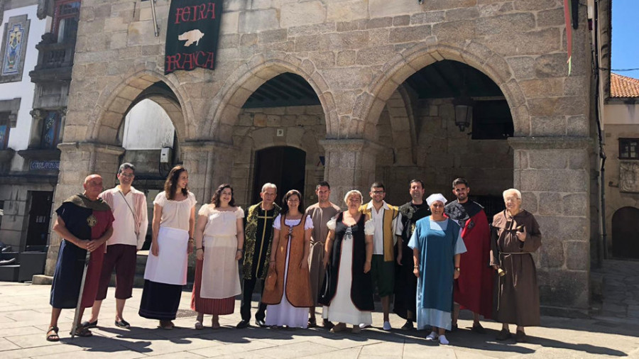 Betanzos convierte  a María Balteira  en la guía de la Feira Franca Medieval  del 800 Aniversario