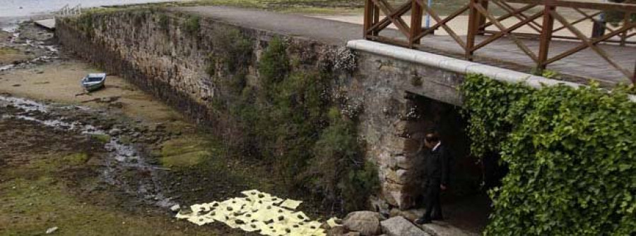 Los mariscadores exigen el informe del cierre de la ría de O Burgo en febrero