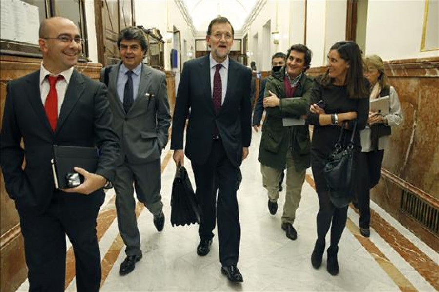 Rajoy augura buenas noticias para el sector naval en "no demasiado tiempo"