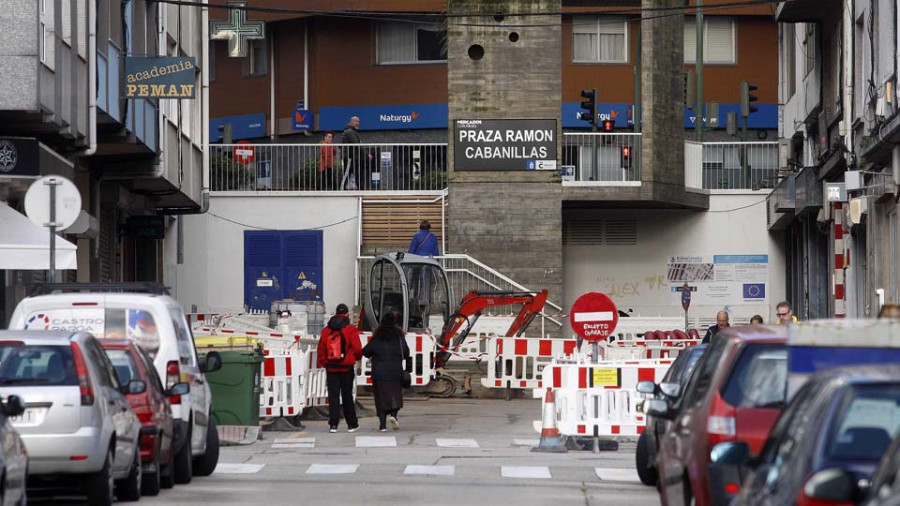 Comerciantes de Os Mallos piden aparcamientos tras la peatonalización