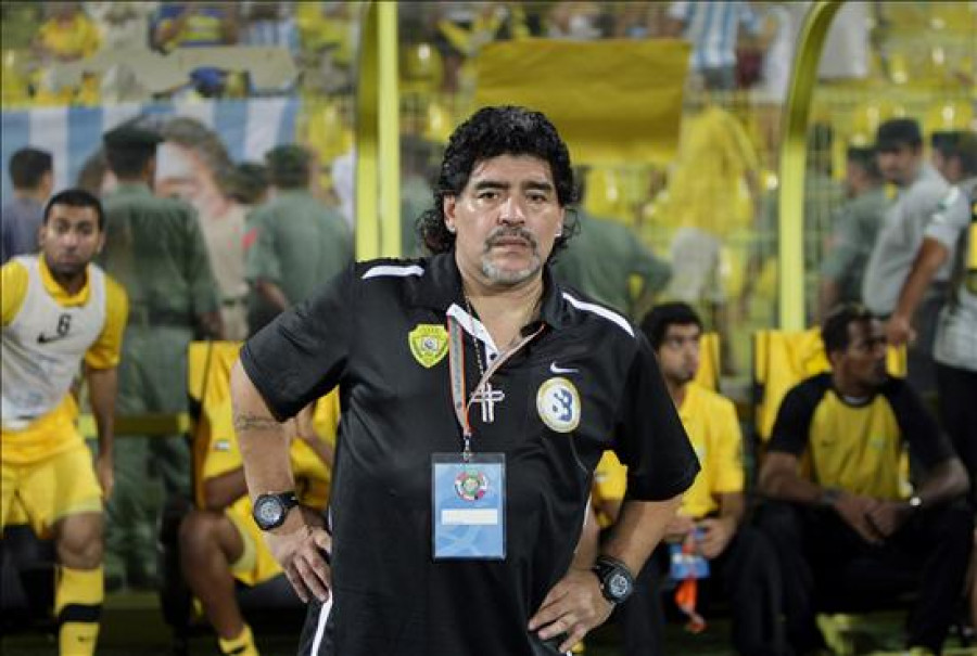 Maradona anunció que viajará a Buenos Aires a reconocer a Dieguito