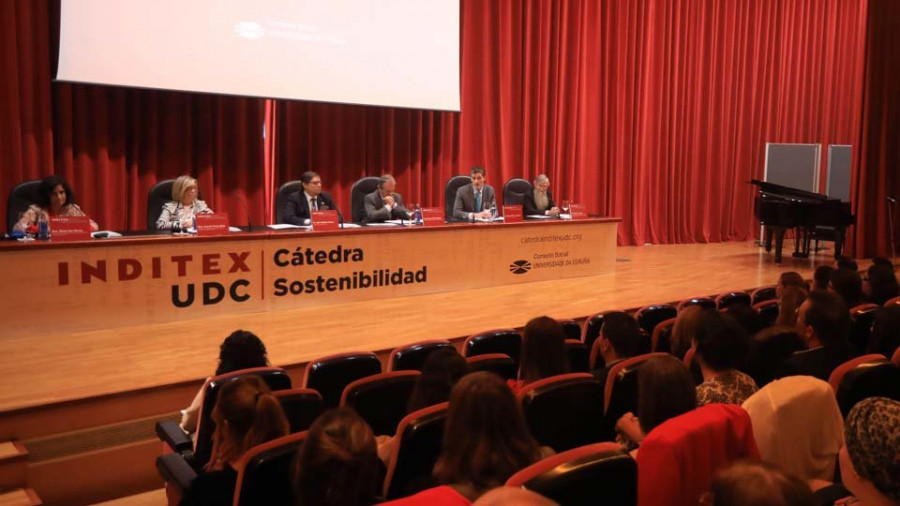 La Cátedra Inditex-UDC despide esta edición con ganas de “implementar más proyectos locales”