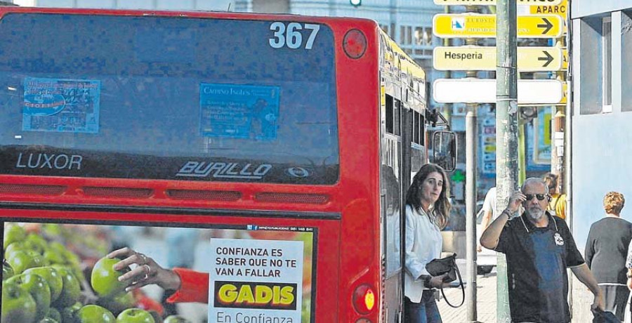 Ferreiro anuncia un proyecto de autobuses que funcionan con metano recogido en Bens