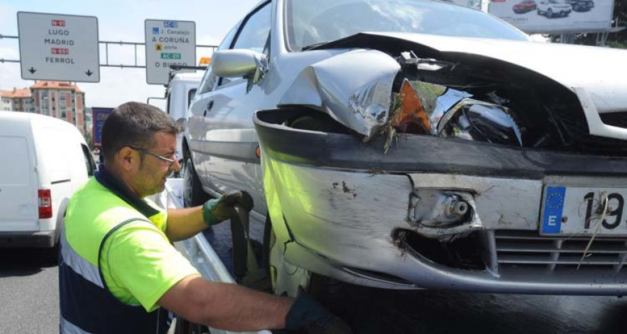 Una conductora se sale de la vía en Alfonso Molina y arrolla a una estudiante polaca