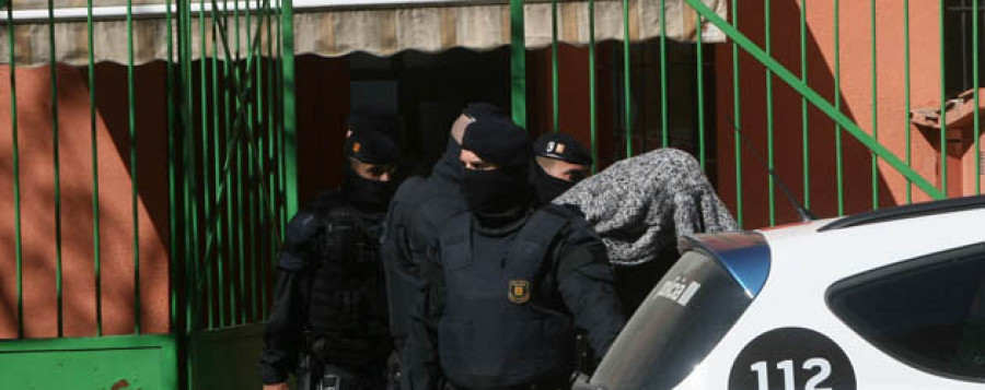 Los yihadistas tenían fotografías de un cuartel de la Guardia Civil en Barcelona