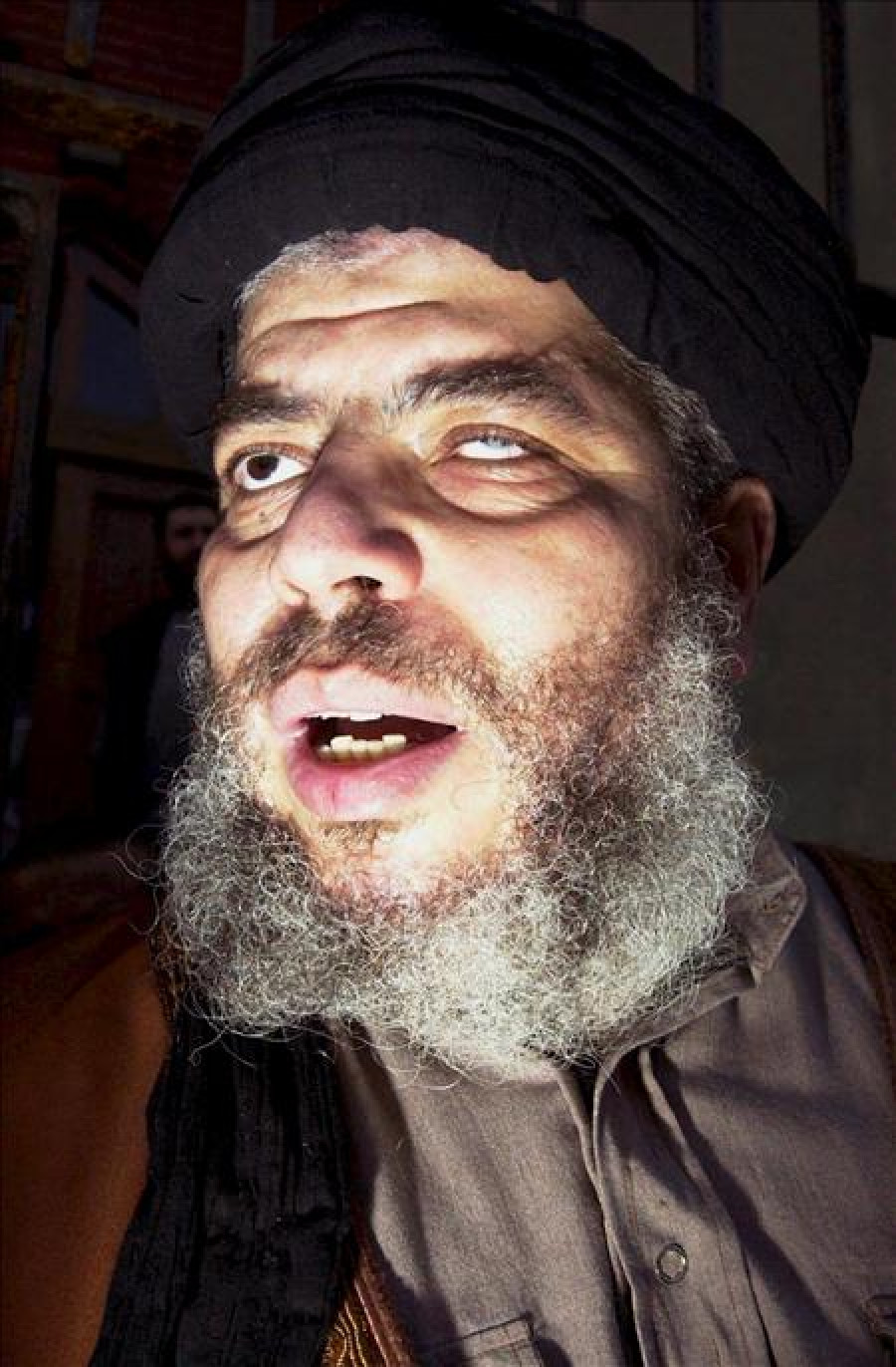 El clerigo Abu Hamza pide al Tribunal Superior que bloquee su extradición a EEUU