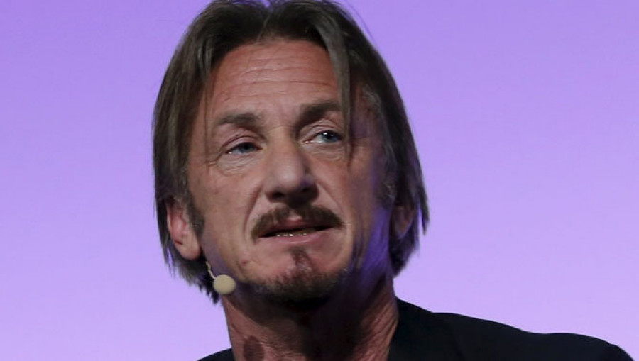 Sean Penn y Minka Kelly Spark avivan los rumores de romance