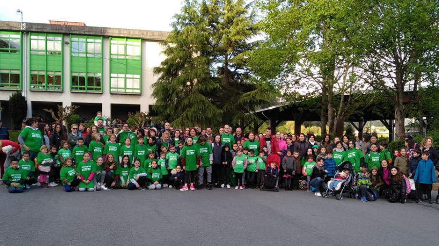 Padres del Isaac Díaz Pardo protestan por la supresión de un aula de Infantil