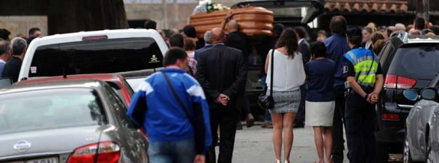 Los padres de Uxía donan los órganos de la niña, que fue enterrada ayer