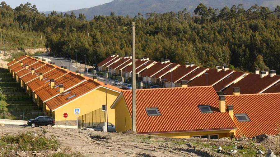 Culleredo aprueba la llegada del bus urbano coruñés hasta A Zapateira