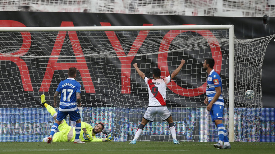 La zaga condena de nuevo al Depor