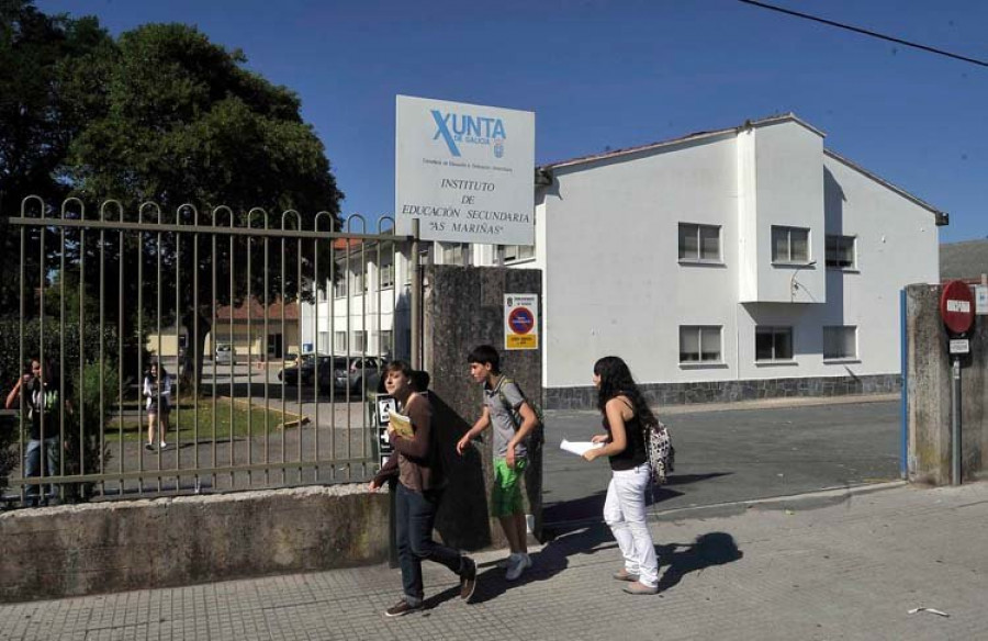 Os institutos As Mariñas e Carral únense ao reto lingüístico “21 días co galego e máis”