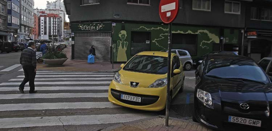 Movilidad reducirá aparcamientos para ganar seguridad en los pasos de cebra