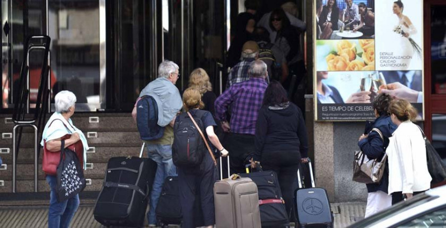 Los hoteles confían en los congresos de este mes para elevar la ocupación