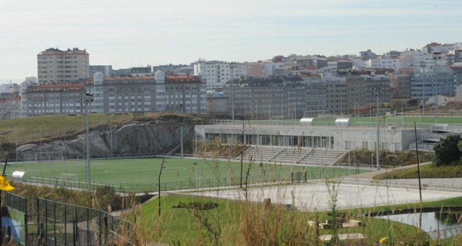 El Gobierno local prevé abrir de forma “inminente” los campos de fútbol de Visma