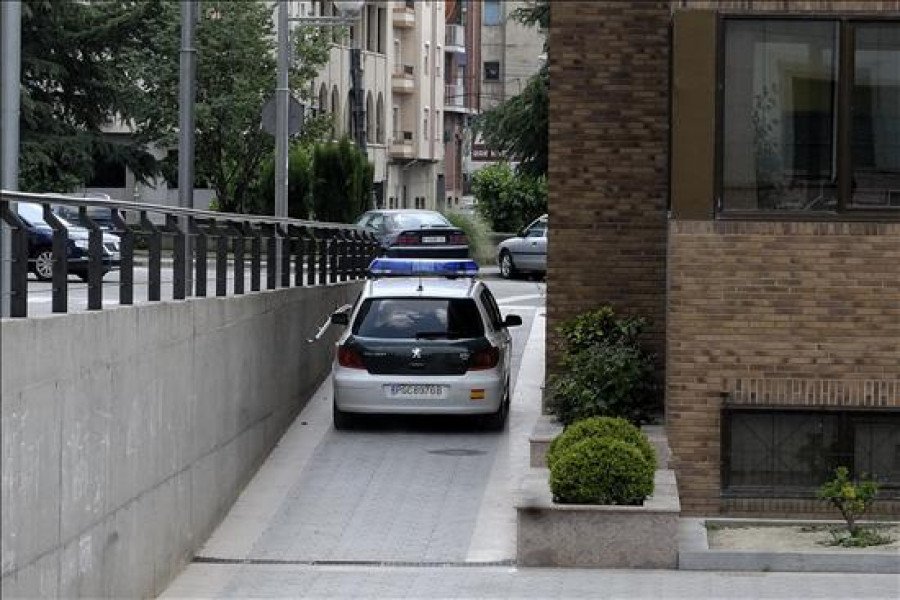 Siete escolares heridos al hundirse el suelo de un aula en Santa Pola
