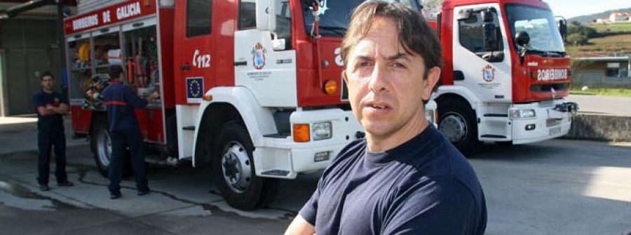 Los bomberos  de Arteixo abogan por reforzar los parques comarcales