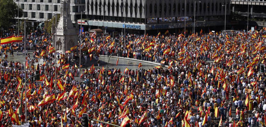 Madrid celebra una concentración multitudinaria por la unidad de España