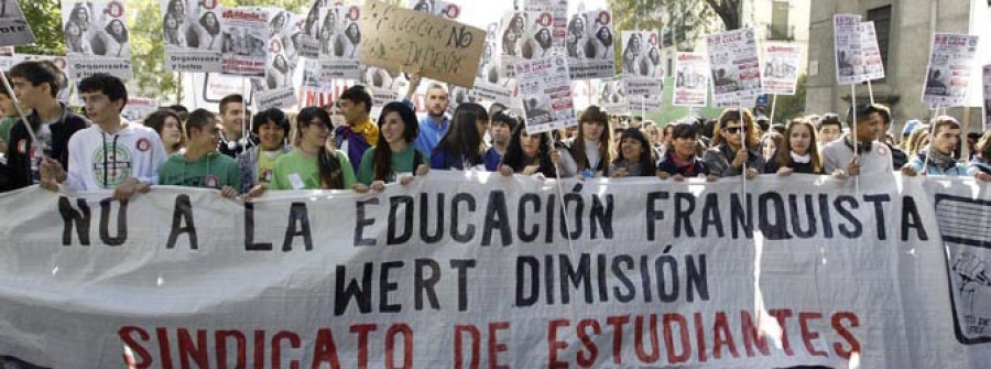 Los estudiantes gallegos se unen al clamor contra los recortes educativos