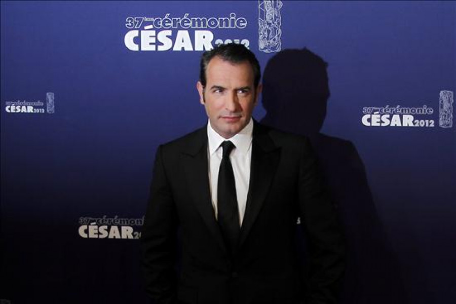Jean Dujardin logra el Óscar como mejor actor que disputaba Demián Bichir