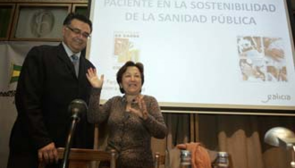 La asociación El Ensanche distingue a Pilar Farjas como “Coruñesa del Año”