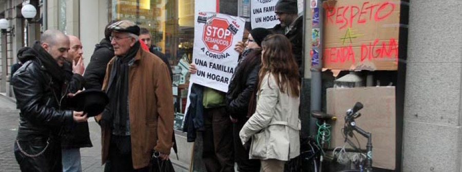 El informe policial no identifica al bombero que se negó a cortar el candado de Aurelia